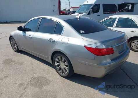 2009 Hyundai Genesis 3.8 z USA, uszkodzony, nr VIN KMHGC46E09U042847